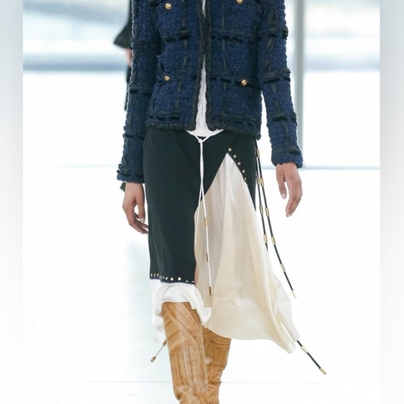 Tory Burch Mixed Material Wrap Skirt - Picture 6 of 8